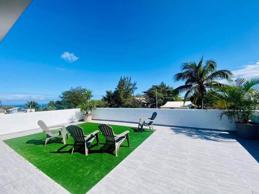 Villa Bois De Couleur Piscine Et Toit Terrasse Saint Pierre Zewnętrze zdjęcie